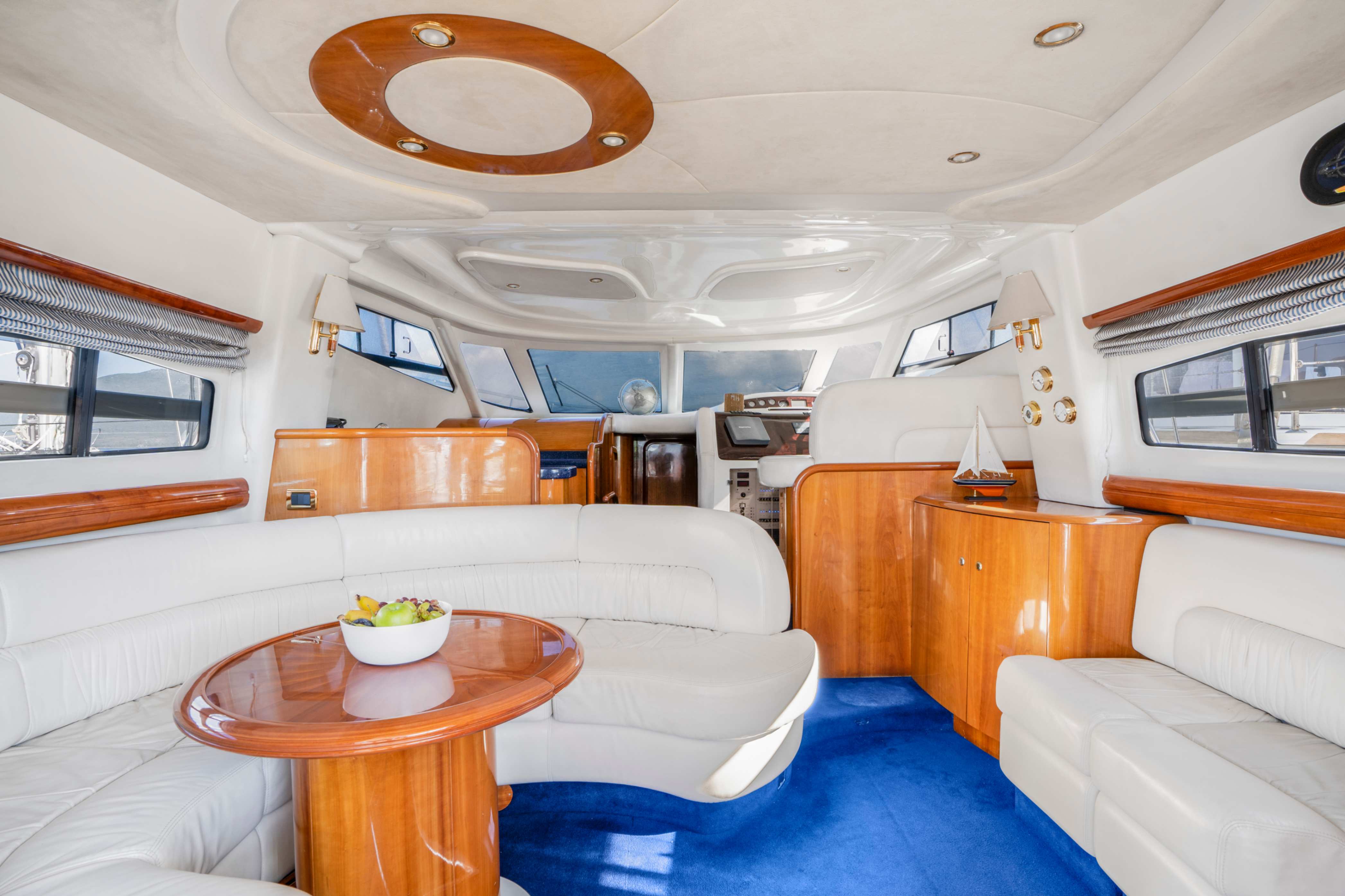 Luxurious Amenities of Perla Yacht Lefkada